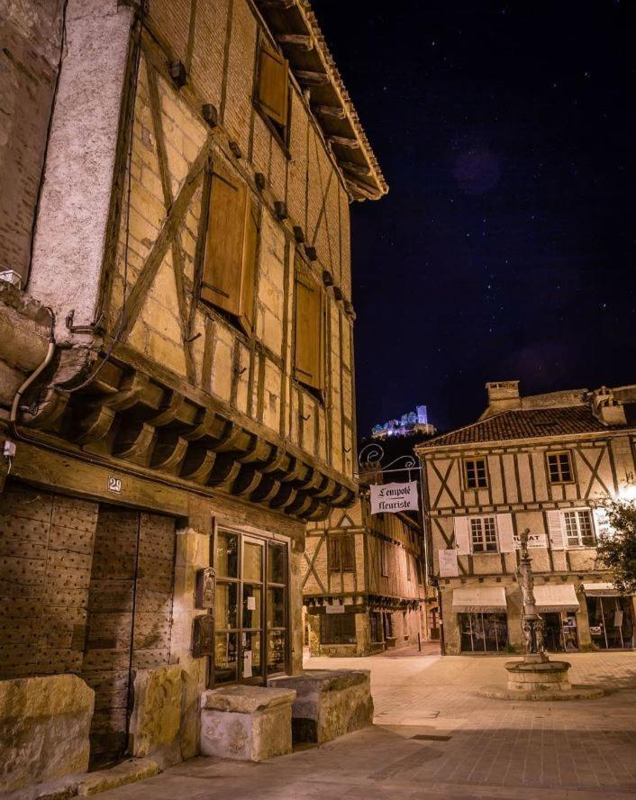 Hébergement de vacances Maison Pierre Loti, Historique Et Spacieux En Vallee De La Dordogne Bretenoux